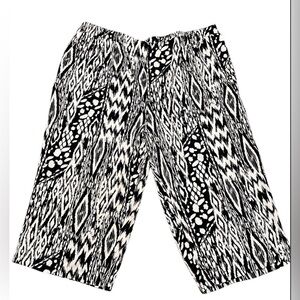 Jessica London Elastic Waist Wide Leg Capris